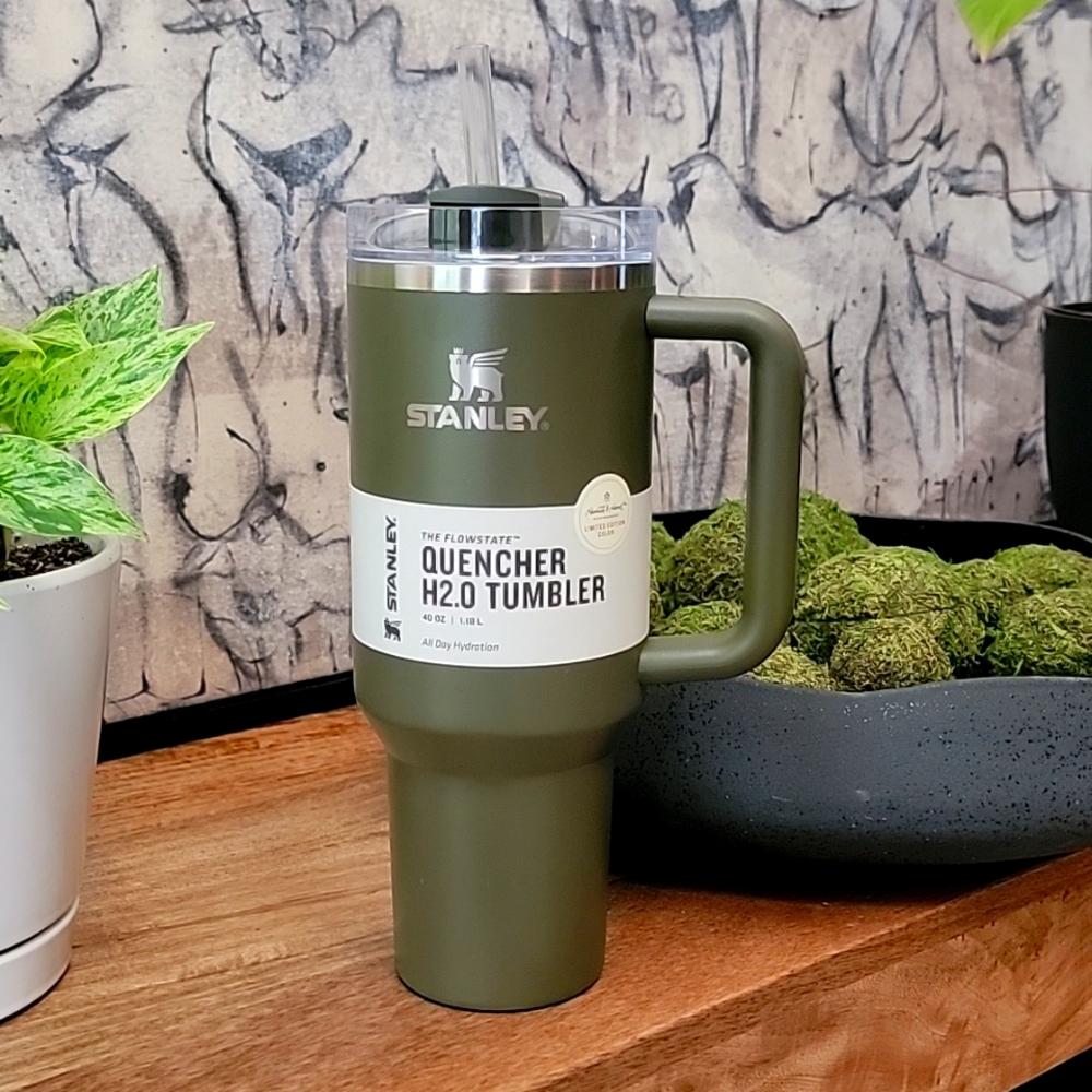 Stanley 40 oz H2.0 Tumbler